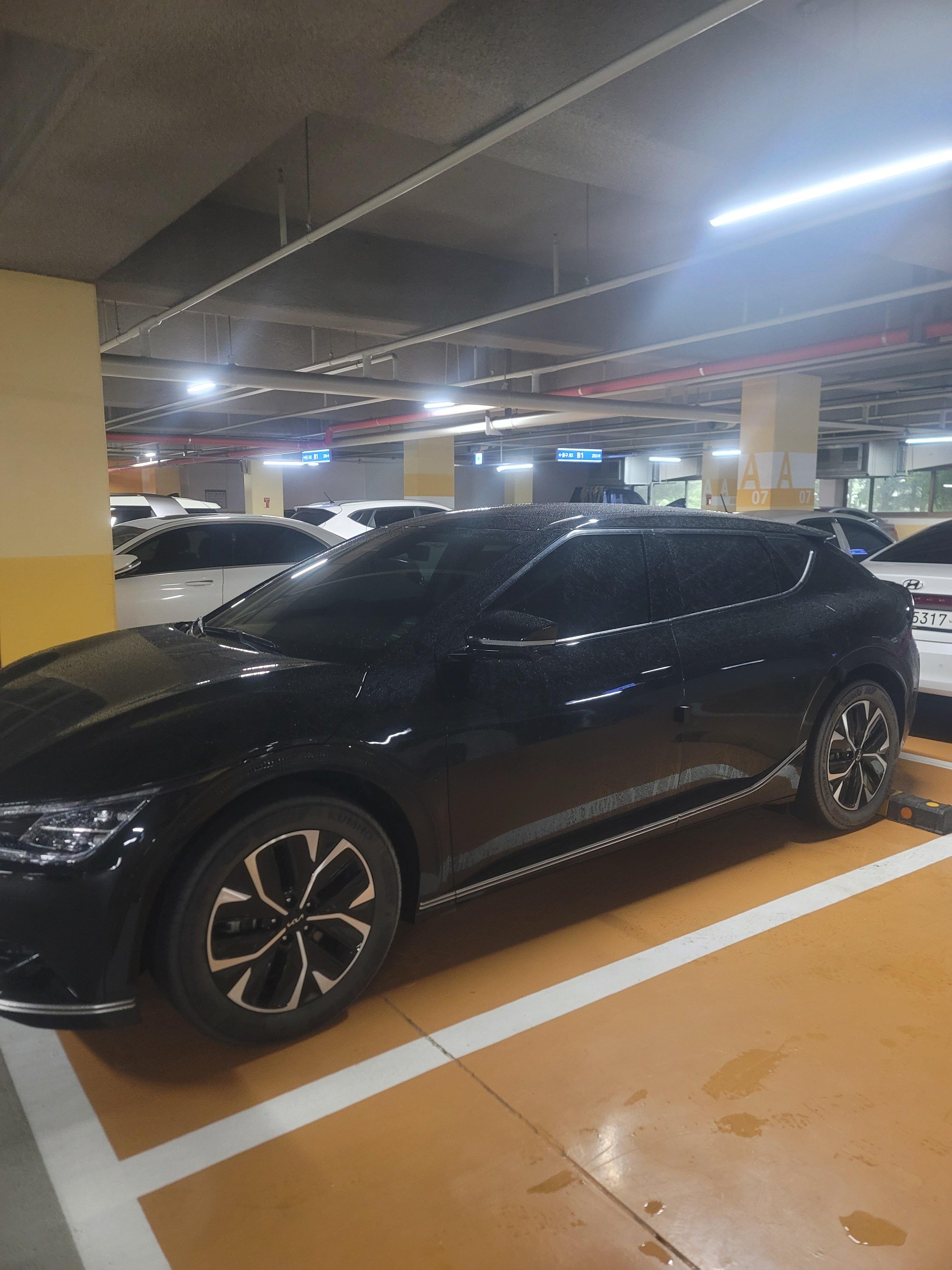 기아 EV6 출고후기 옆면 사진
