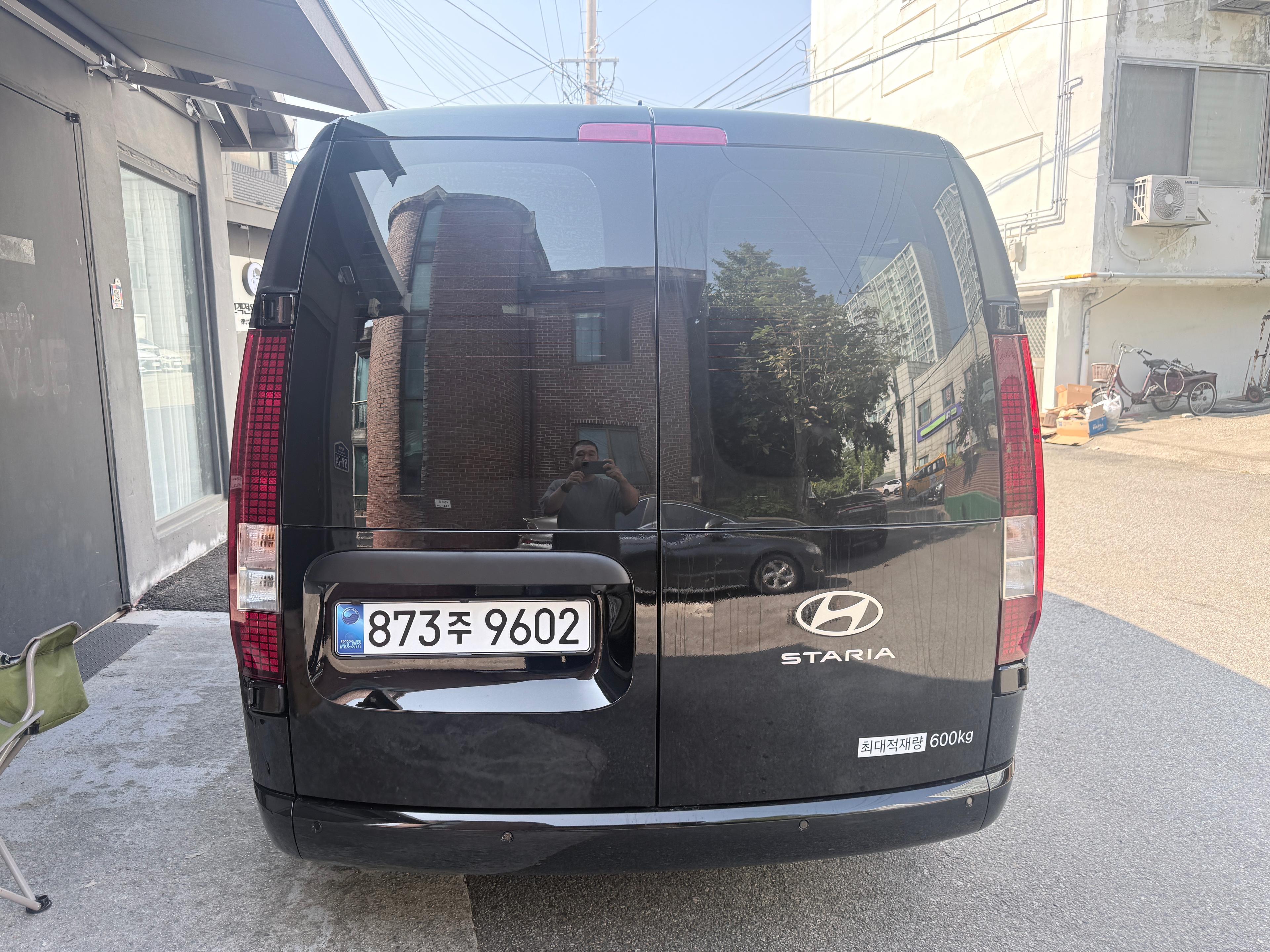 현대 더 뉴 스타리아 출고후기 후면 사진