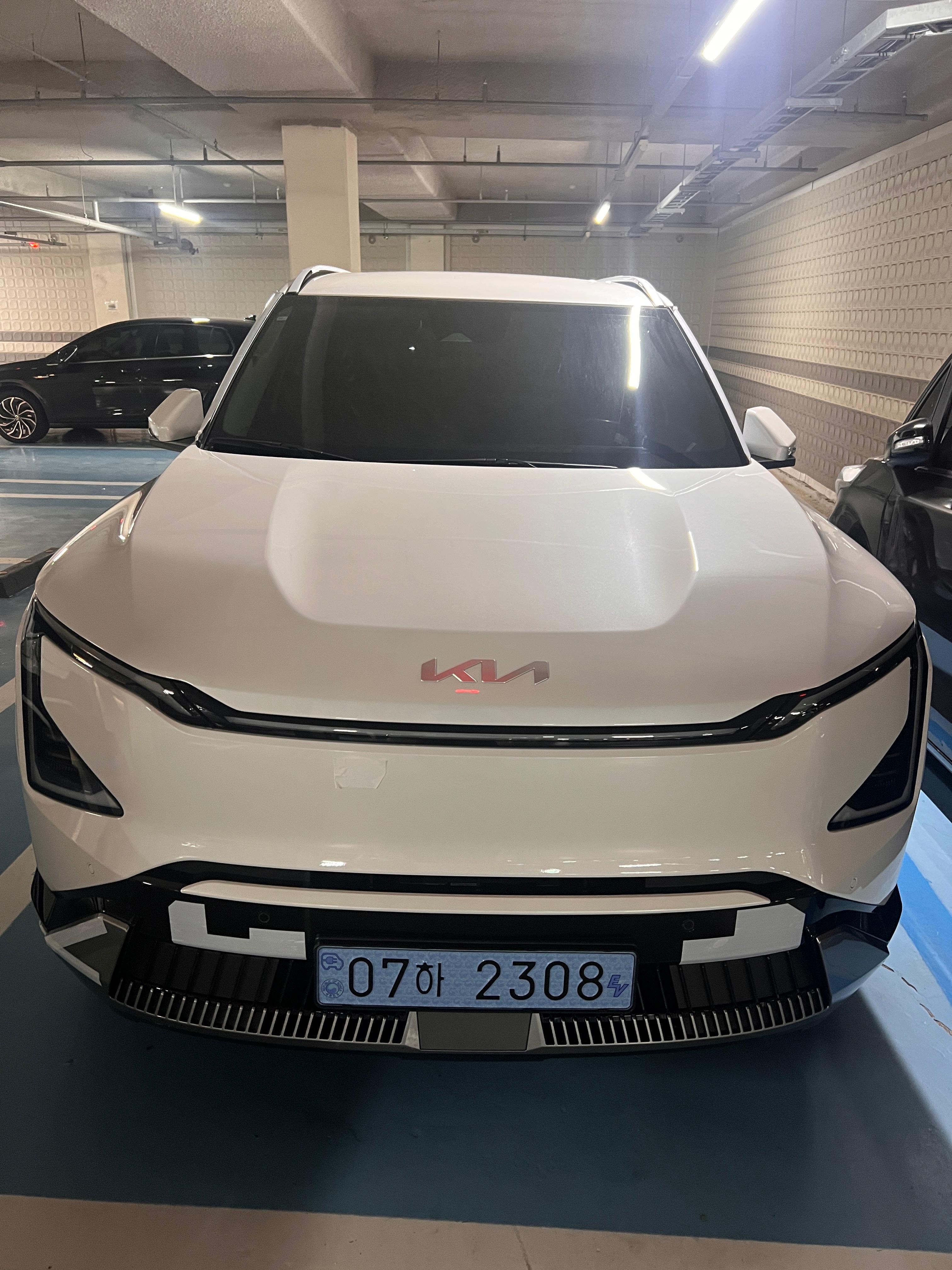 기아 EV5 출고후기 전면 사진