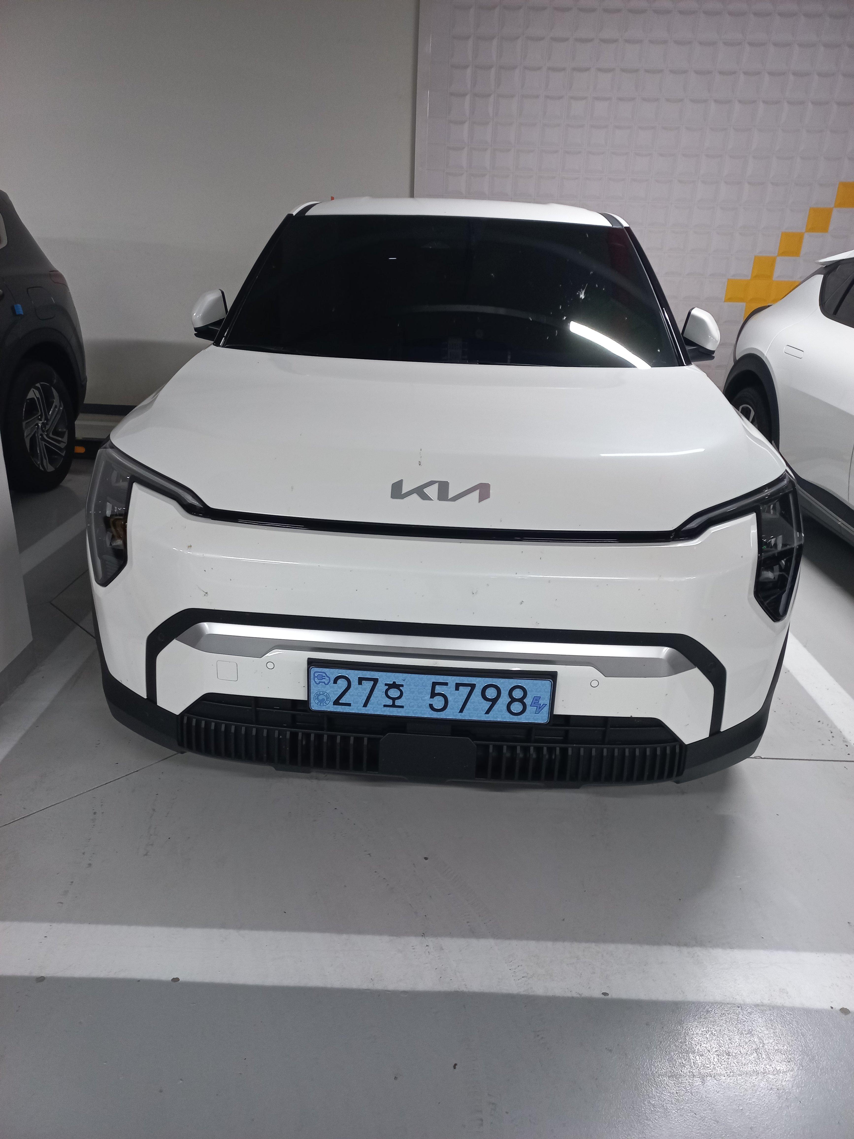 기아 EV3 출고후기 전면 사진