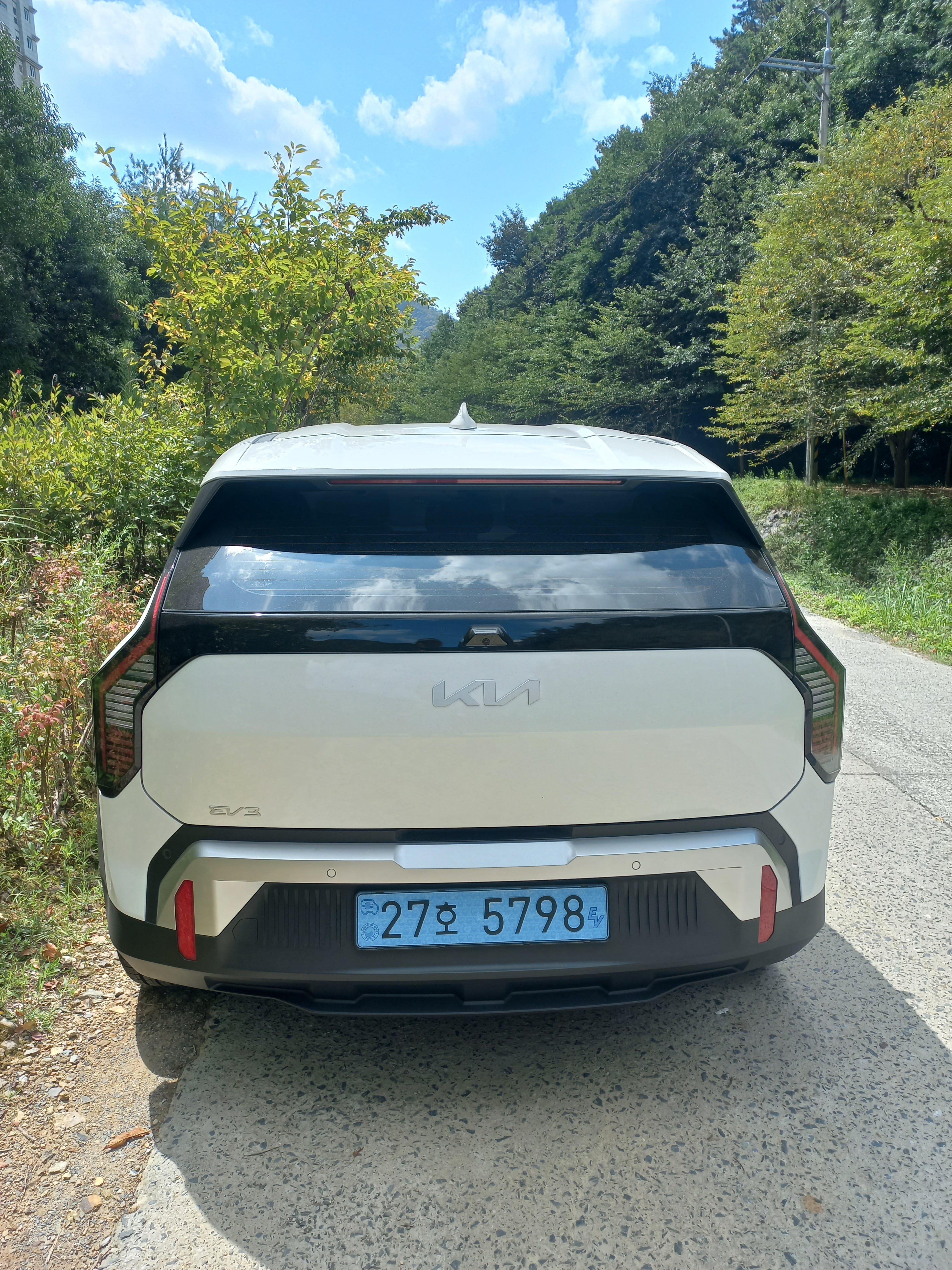 기아 EV3 출고후기 후면 사진