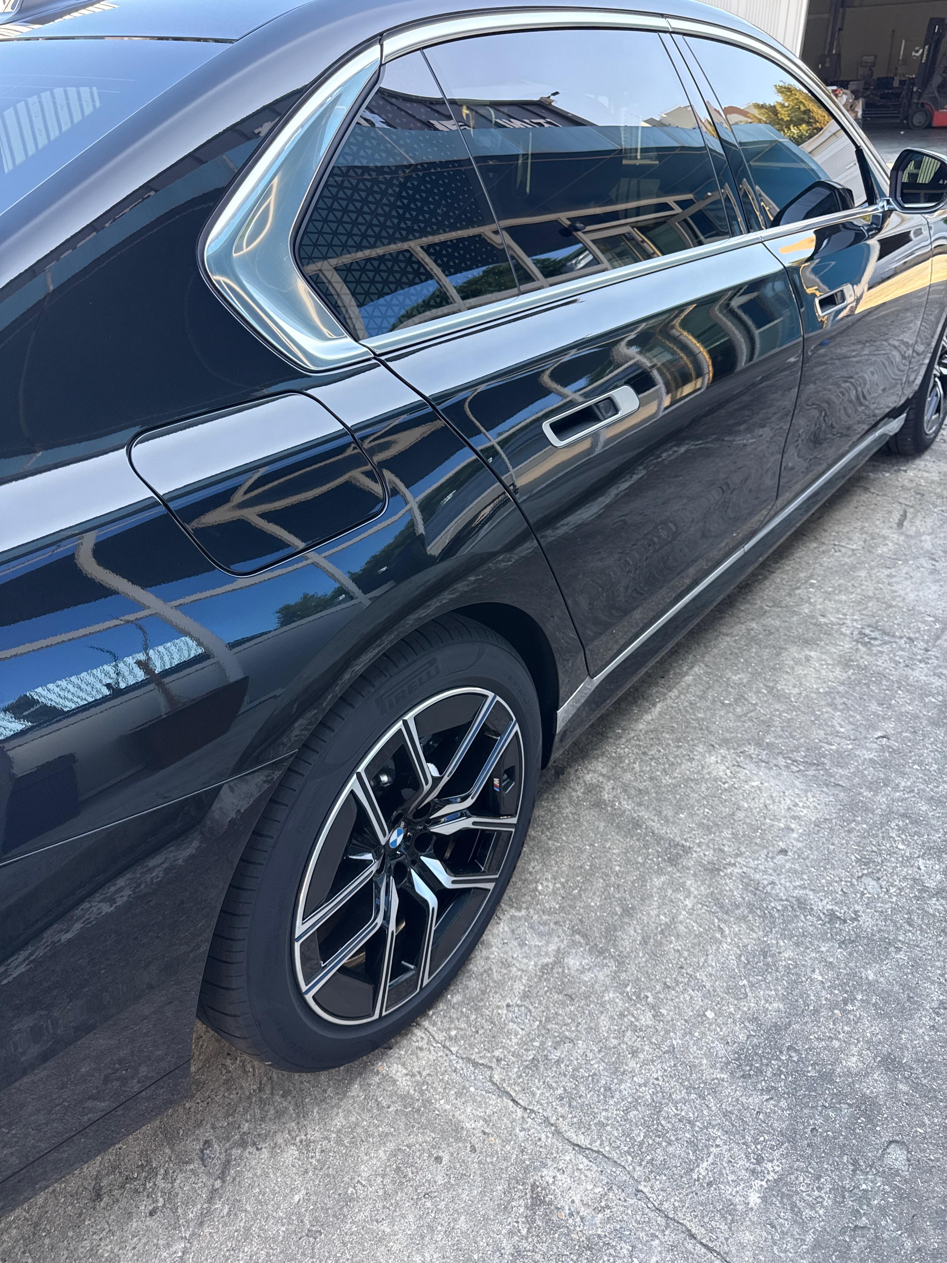 BMW 7 시리즈 출고후기 옆면 사진