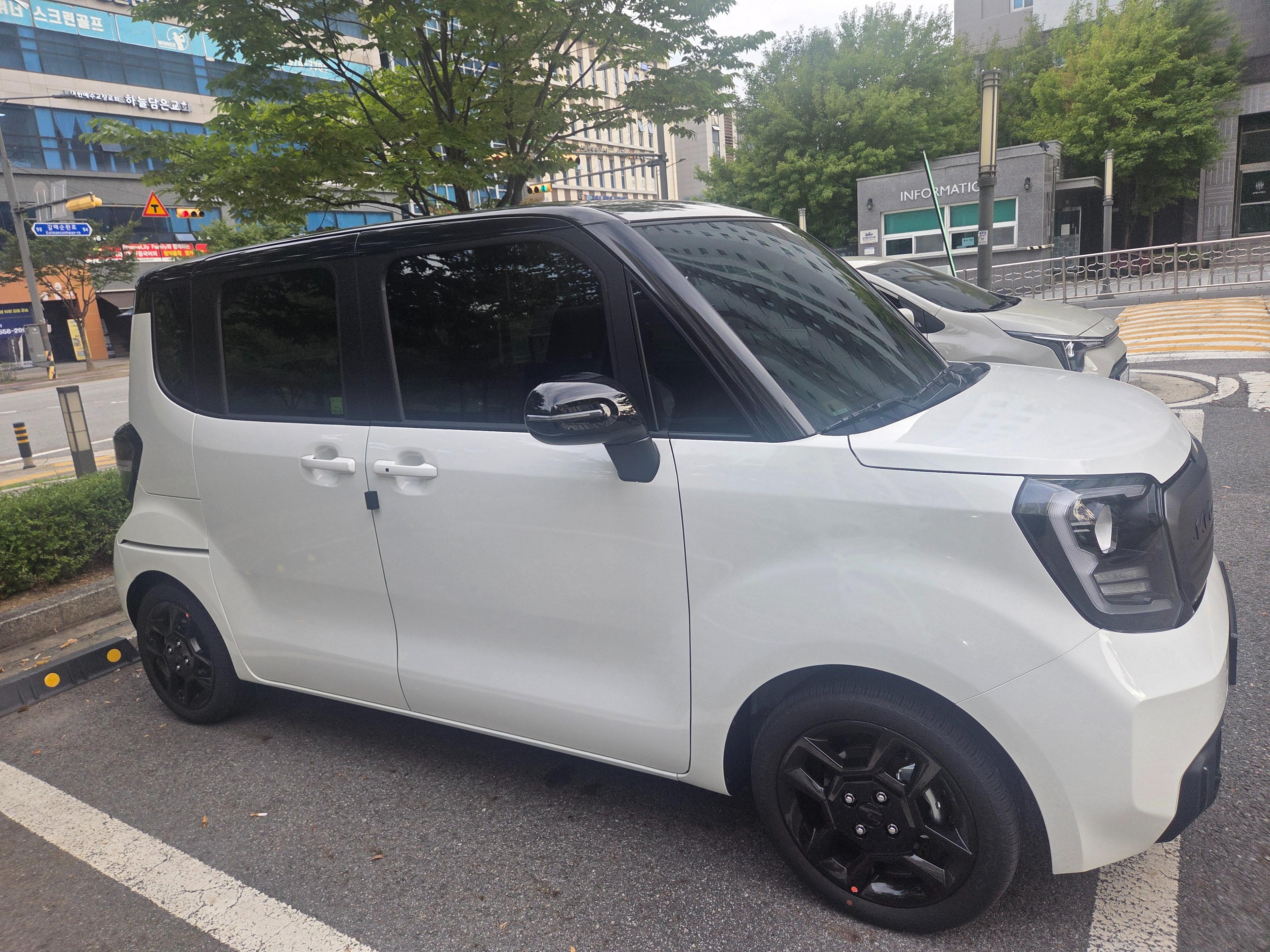 기아 레이 출고후기 옆면 사진