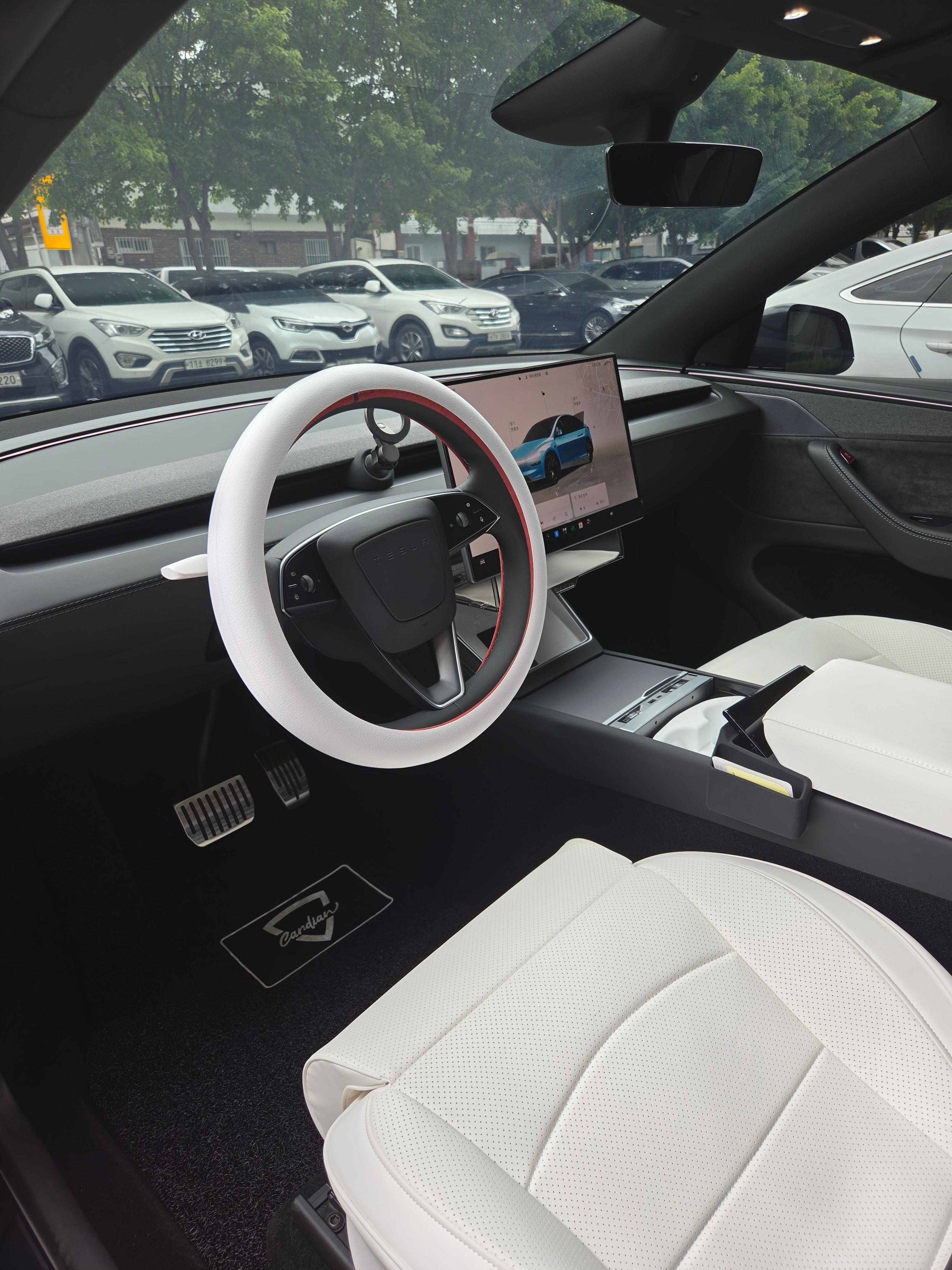 테슬라 Model Y 출고후기 내부 사진