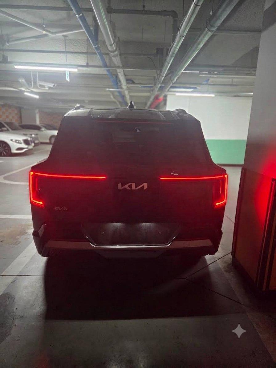 기아 EV5 출고후기 후면 사진